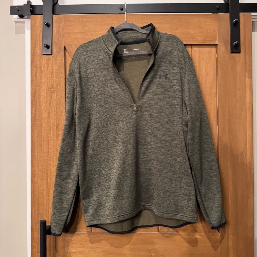 Size large under armour 3/4 zip